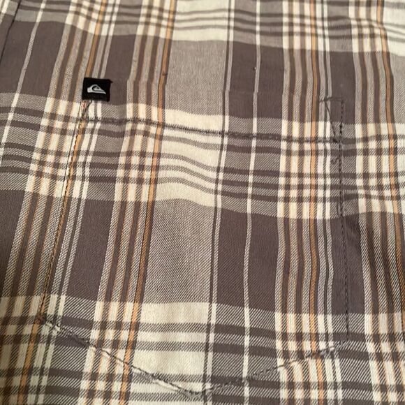 EUC! Quiksilver "Modern" Gray/Brown Plaid SS Button Down Shirt - Size Small - Picture 5 of 8